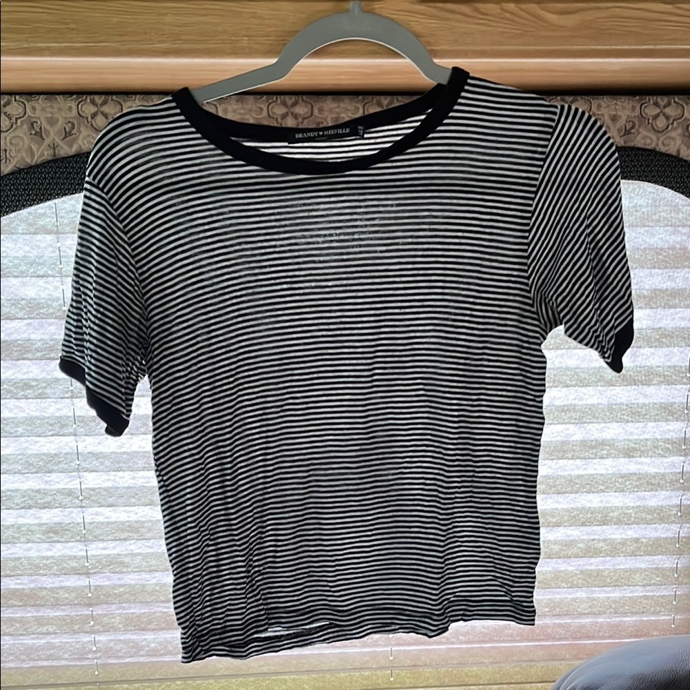 Brandy Melville Black and White Fitted Short Sleeve Tee
